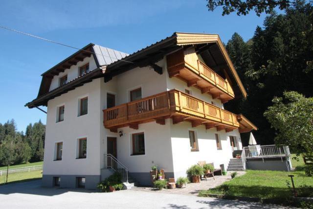 Gaestehaus Hauser ハインツェンベルク エクステリア 写真